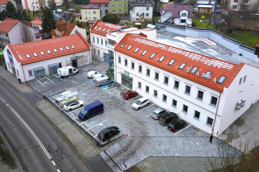 bocheński, Bochnia, Kazimierza Wielkiego, Lokal na parterze w centrum Bochni- galeria Skarpa