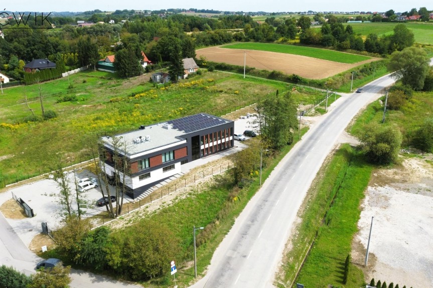 Krak&oacute;w, Wzg&oacute;rza Krzesławickie, Gustawa Morcinka, Nowoczesny i jasny lokal na wynajem - duży parking