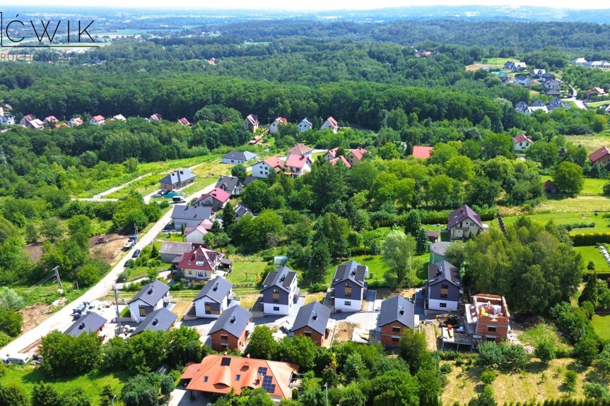 bocheński, Bochnia, Krzęczk&oacute;w, Nowe, kameralne osiedle w spokojnej okolicy