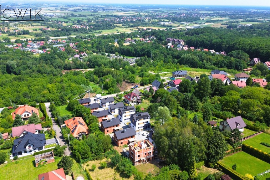 bocheński, Bochnia, Krzęczk&oacute;w, Nowe, kameralne osiedle w spokojnej okolicy