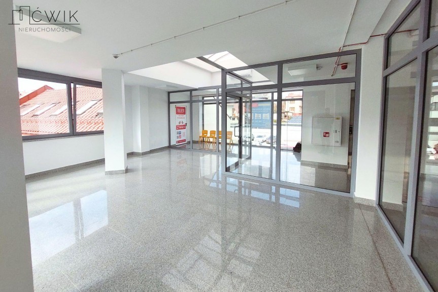 bocheński, Bochnia, Kazimierza Wielkiego, Lokal w centrum Bochni - Galeria Skarpa - 40 m&sup2;