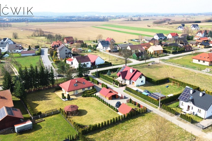 bocheński, Rzezawa, Ostr&oacute;w Kr&oacute;lewski, Przytulny dom blisko miasta 155 m2 - działka 18 ar