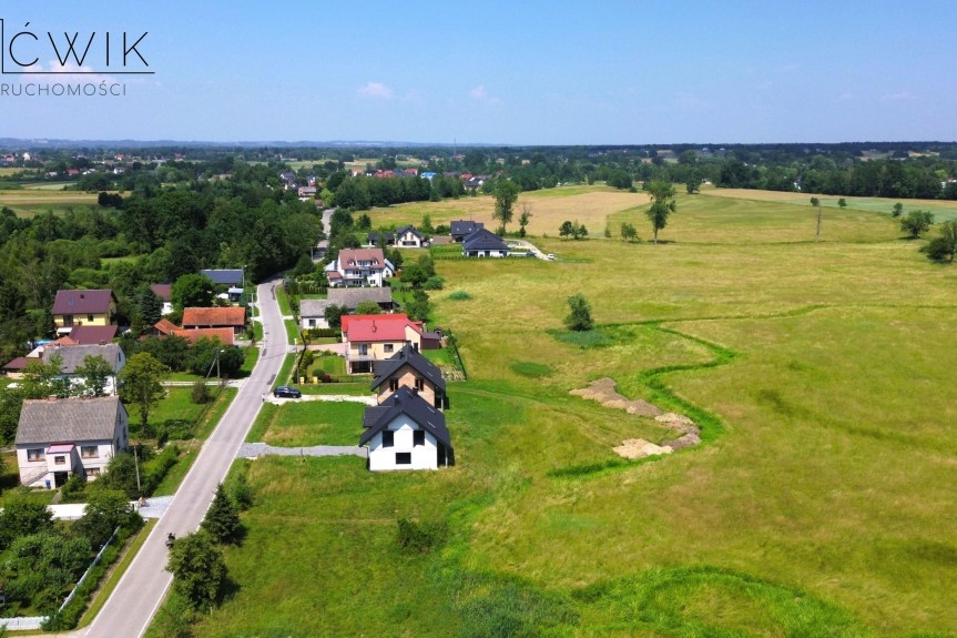 bocheński, Rzezawa, Dębina, Dom 148 m&sup2; z garażem | 10-arowa działka | Blisko Bochni i A4