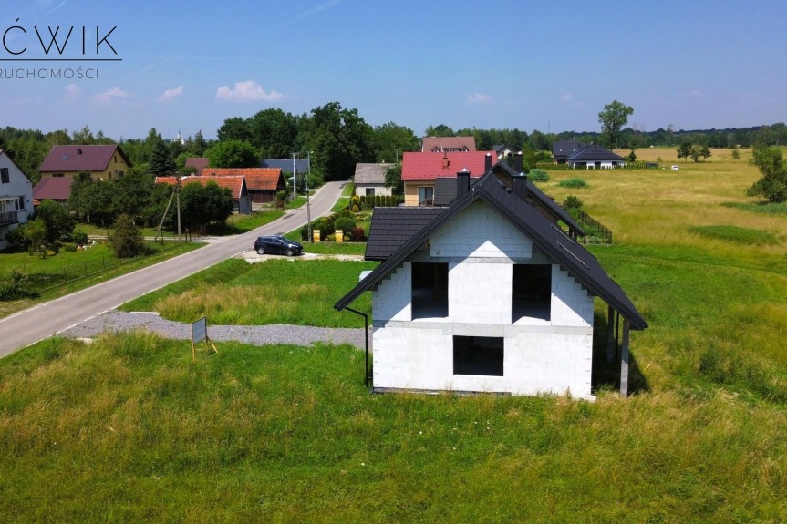 bocheński, Rzezawa, Dębina, Dom 148 m&sup2; z garażem | 10-arowa działka | Blisko Bochni i A4