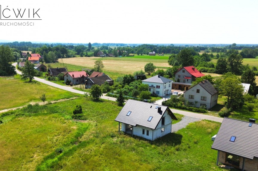 bocheński, Rzezawa, Dębina, Dom 148 m&sup2; z garażem | 10-arowa działka | Blisko Bochni i A4