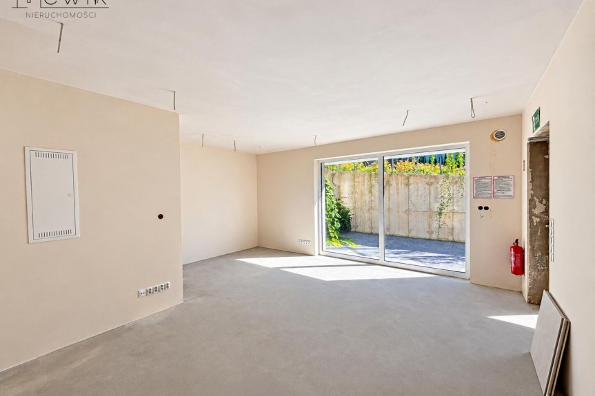 bocheński, Bochnia, Krzęczk&oacute;w, Nowy lokal | 28,68 m&sup2; | Parter | Bochnia | 550 m od Rynku