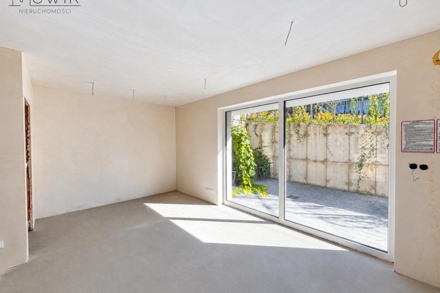 bocheński, Bochnia, Krzęczk&oacute;w, Nowy lokal | 28,68 m&sup2; | Parter | Bochnia | 550 m od Rynku