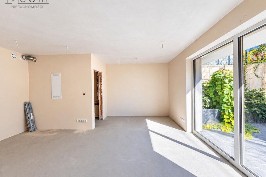 bocheński, Bochnia, Krzęczk&oacute;w, Nowy lokal | 28,68 m&sup2; | Parter | Bochnia | 550 m od Rynku