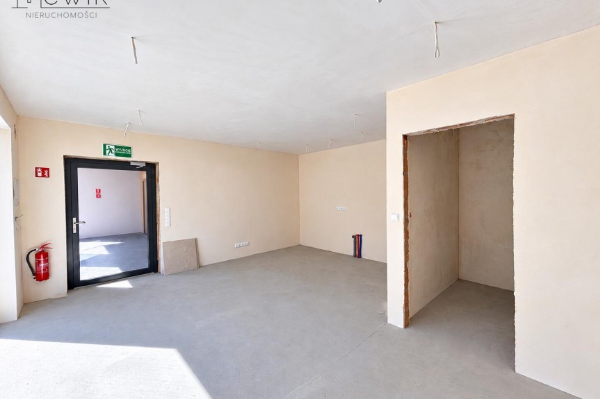 bocheński, Bochnia, Krzęczk&oacute;w, Nowy lokal | 28,68 m&sup2; | Parter | Bochnia | 550 m od Rynku