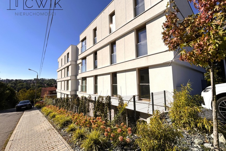 bocheński, Bochnia, Krzęczk&oacute;w, Nowy lokal | 28,68 m&sup2; | Parter | Bochnia | 550 m od Rynku